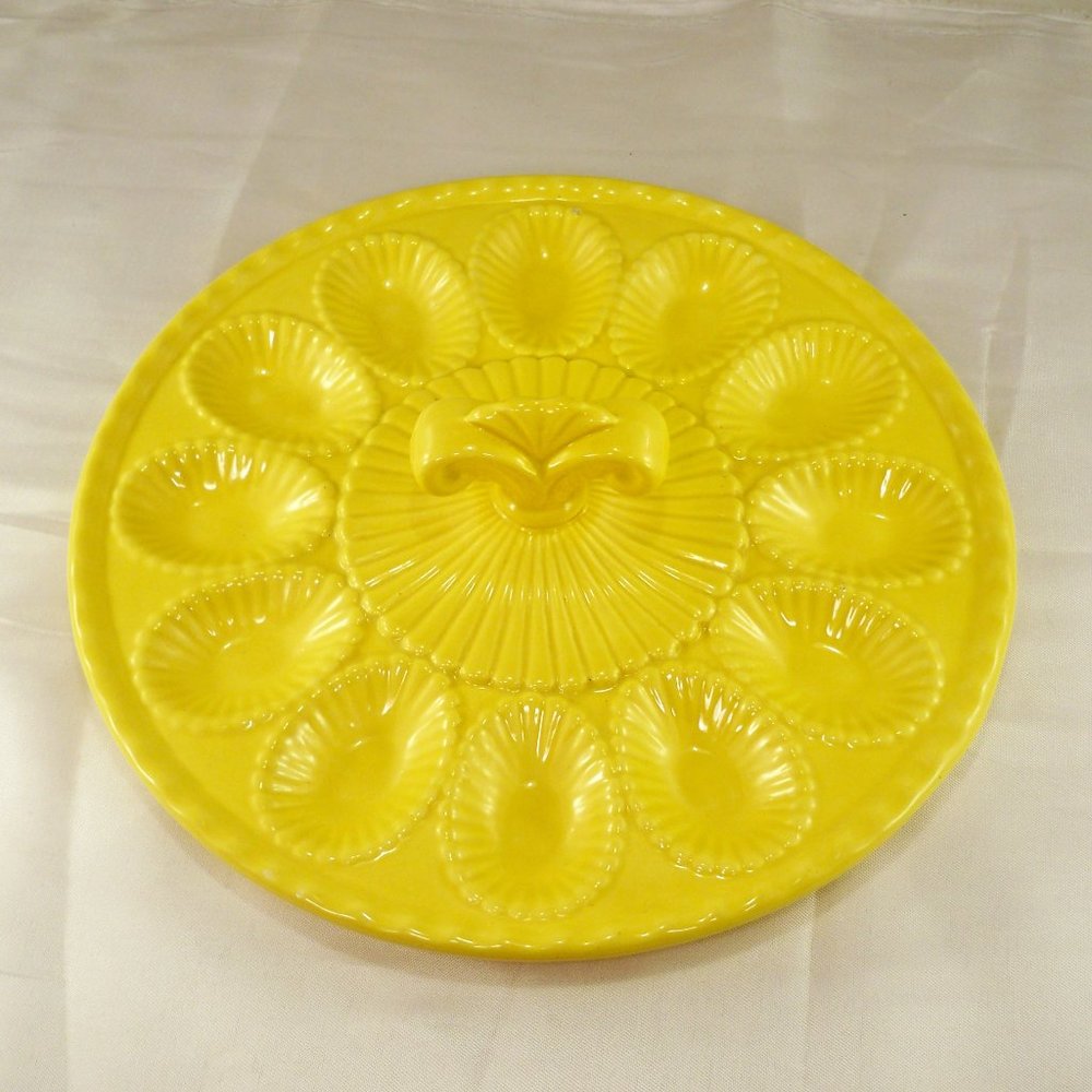 Tracy Vintage *Porcelain Yellow Egg Plate/Tray